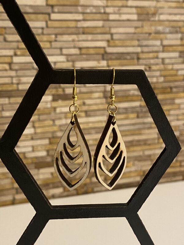 Boucle d'oreilles goutte en feuilles imbriquées